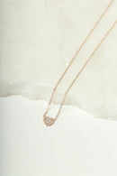 Colar coração solitário microcrevejado